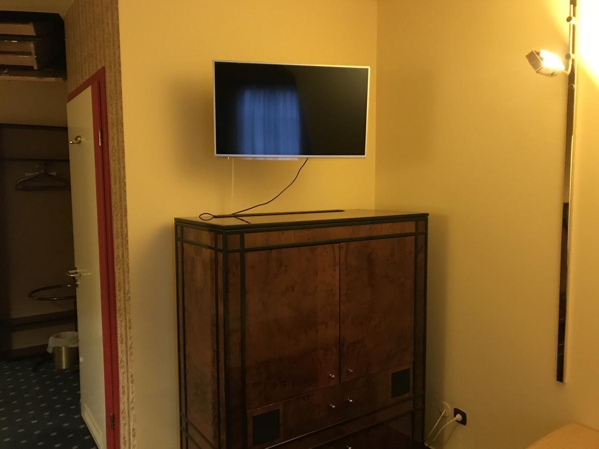 Hotel Podzamcze Tarnow Luaran gambar