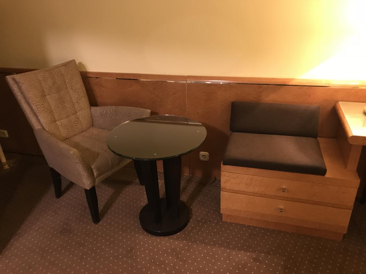 Hotel Podzamcze Tarnow Luaran gambar