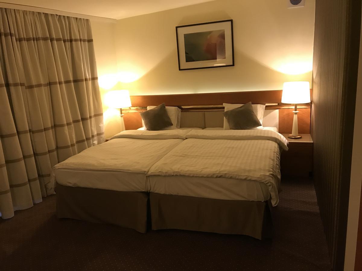 Hotel Podzamcze Tarnow Luaran gambar
